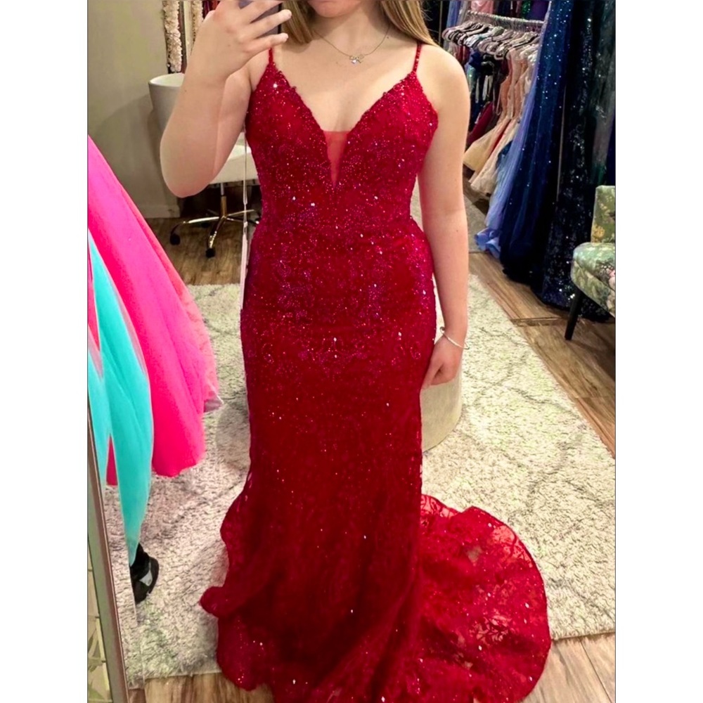 Elegant Red Evening Gown Prom Dress